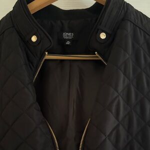Jones New York Black Quilted Vest with Gold Zipper